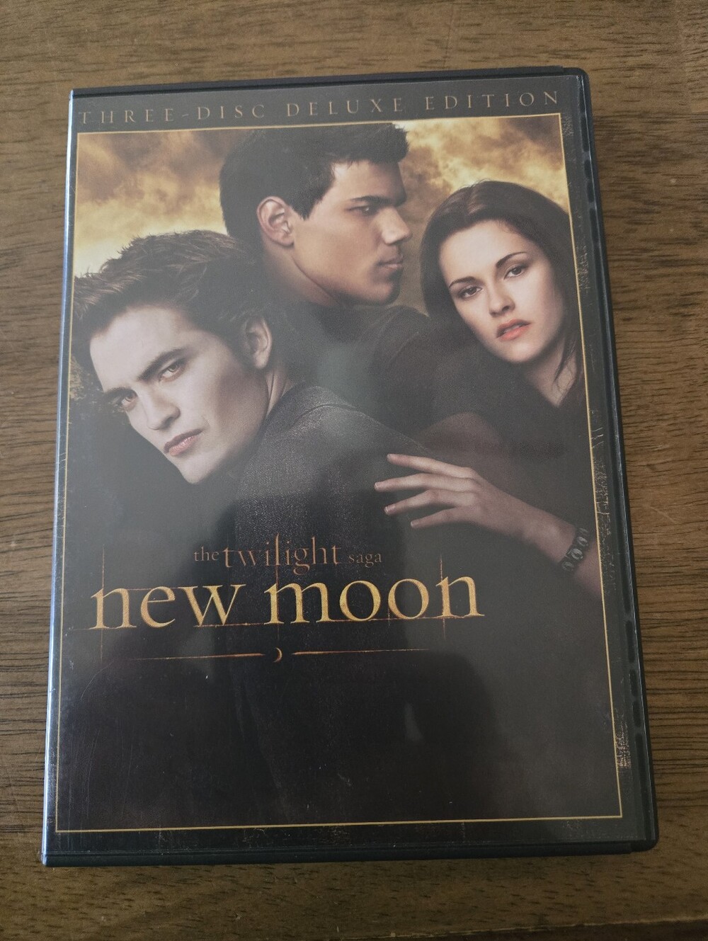 The Twilight Saga New Moon 3 Disk DVD With Limited Edition Film Cell